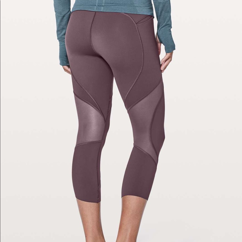 Lululemon On Pace Crop 21” 🍋